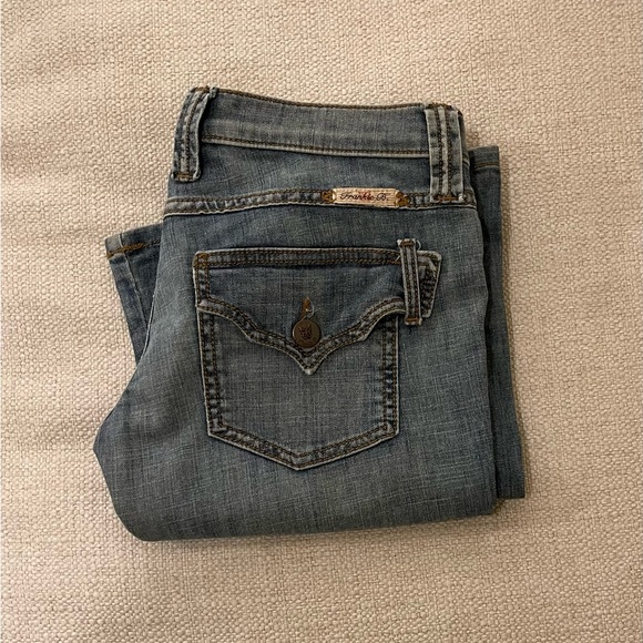 𝗙𝗿𝗮𝗻𝗸𝗶𝗲 𝗕 𝗷𝗲𝗮𝗻𝘀 🦋 - Picture 7 of 8